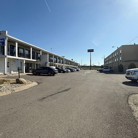 Relax Inn By Oyo Columbus Oh I 70 ภายนอก รูปภาพ