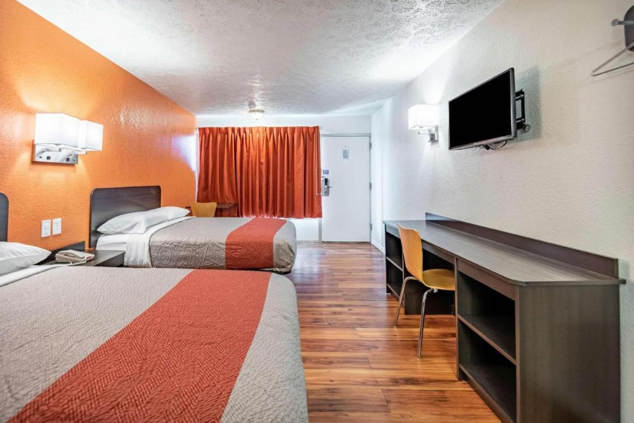Relax Inn By Oyo Columbus Oh I 70 ภายนอก รูปภาพ