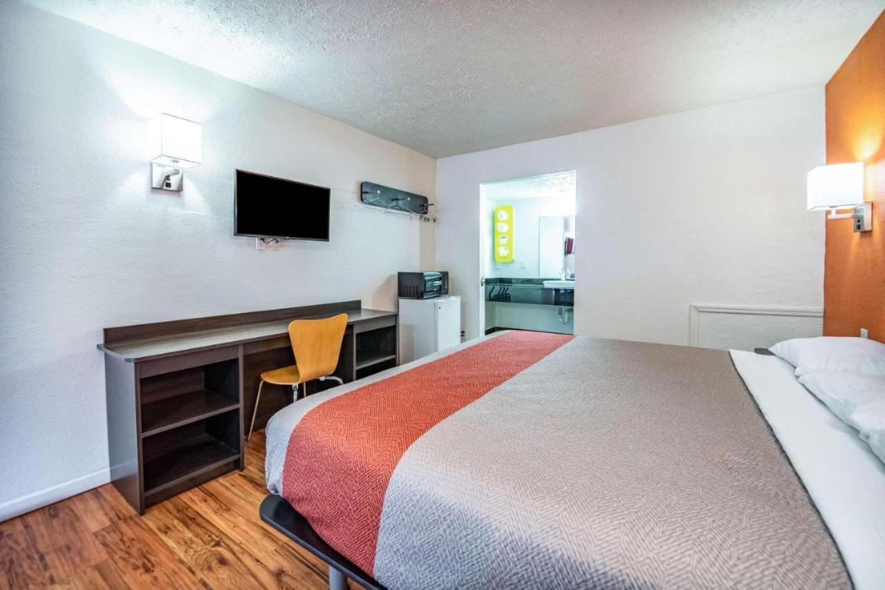 Relax Inn By Oyo Columbus Oh I 70 ภายนอก รูปภาพ